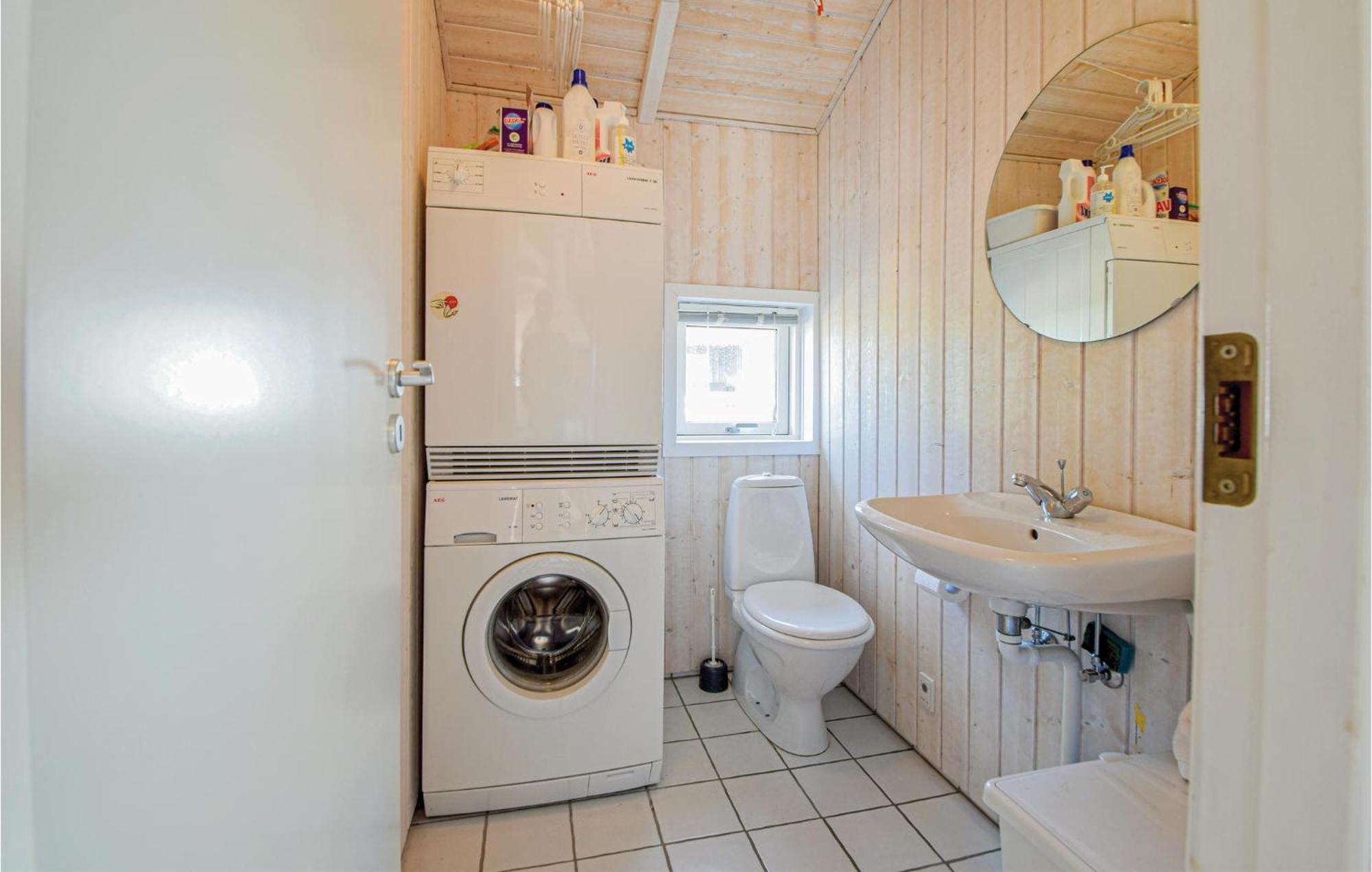 Amazing Home In Bjert With Wifi Binderup Strand Екстер'єр фото